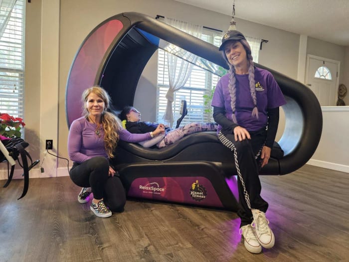 Planet Fitness donates &lsquo;Wellness Pod&rsquo; to Clay County teen with Rett&rsquo;s Syndrome