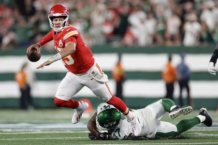 Super Bowl LV: Patrick Mahomes, Chiefs underwhelm on offense, Super Bowl, Sports