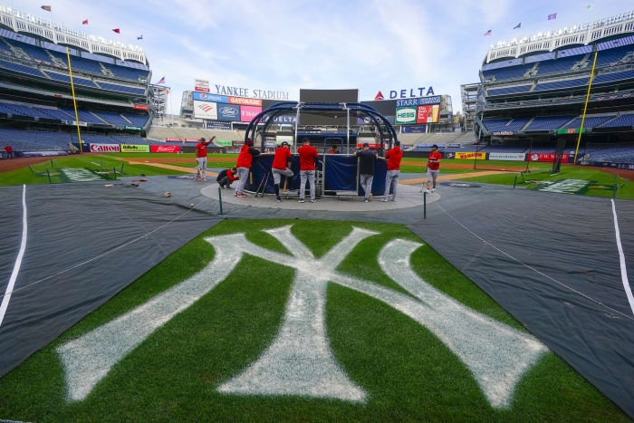 Broadcaster Kaat uses offensive nickname for Yankees' Cortes