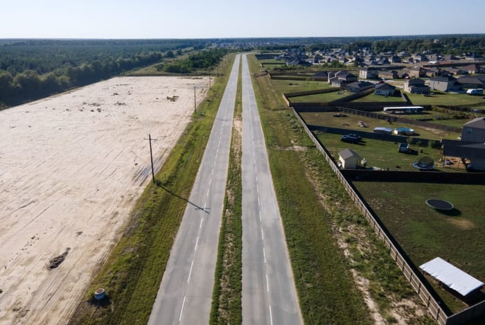 Years before Texas conservatives painted them as criminals, Colony Ridge residents sought help from state agencies - Vimarsana News
