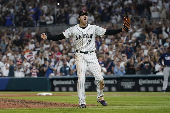 Incredible photo of Mike Trout and Shohei Ohtani celebrating goes viral