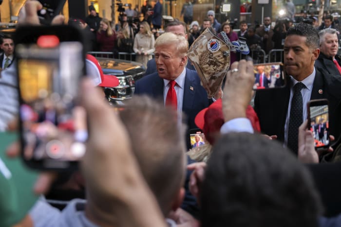Trump is holding a rally in the South Bronx as he tries to woo Black and Hispanic voters - Vimarsana News