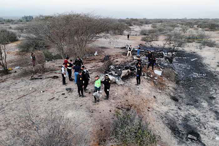 Image linked from the original feed: Plane carrying European tourists crashes in Peru, killing 13 people on Nazca Lines viewing flight