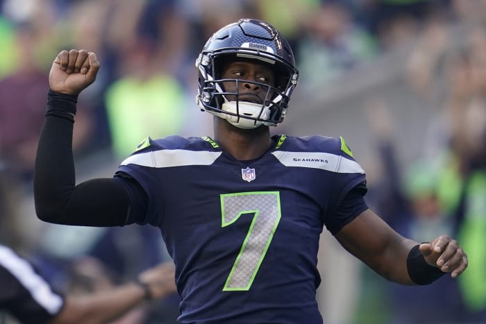 Seahawks, QB Geno Smith reach agreement on 3-year deal