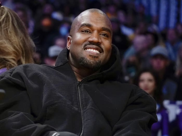 Kanye's Pals Rip Off Louis Vuitton Store