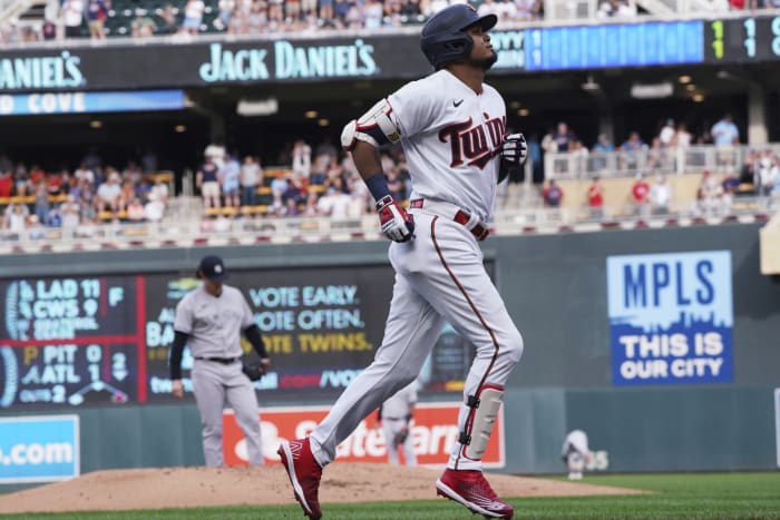 Byron Buxton homers in his first 2 at-bats as the Twins beat Lance