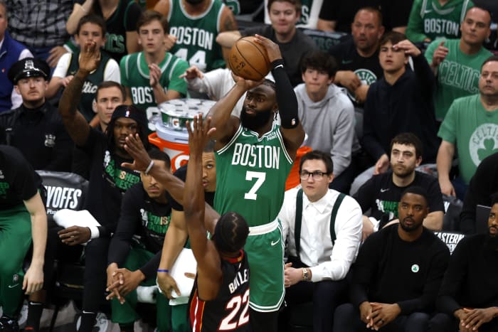 Nets trading Joe Harris, a two-time NBA 3-point leader, to the Pistons