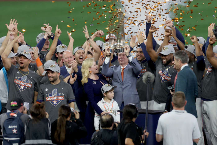 Orbit ready for Astros Opening Day shenanigans