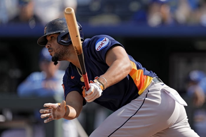 Mauricio Dubon is on a 22-game hitting streak at Colorado Springs