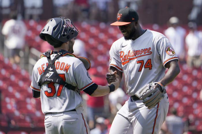 Mateo lifts Orioles past Boston in MLB Little League Classic