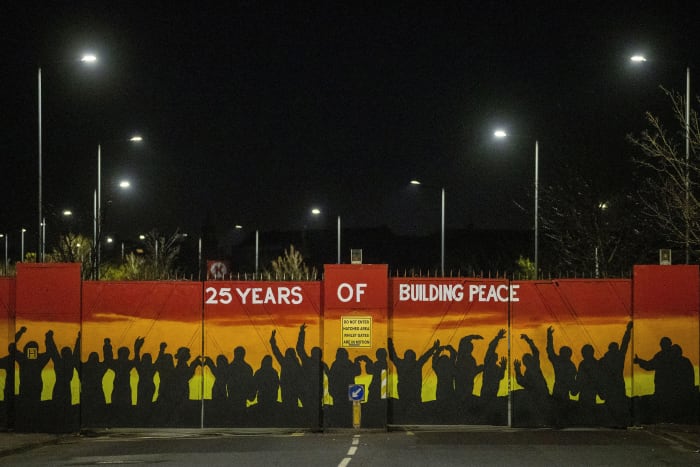 Police: Dissidents may try attacks as N. Ireland marks peace