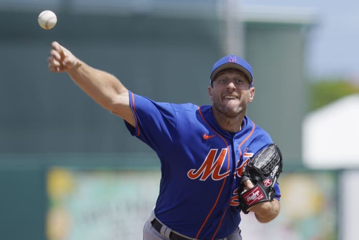 Carlos Carrasco's Mets Debut, Black Jersey Night Spoiled In Loss