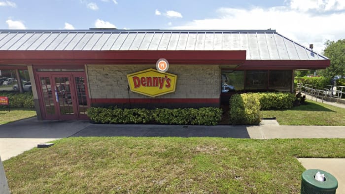 National restaurant chain and Dennys rival permanently closes