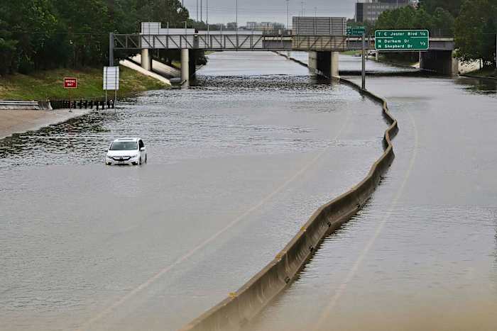 New survey says 40% of Houstonians considering moving due to severe weather