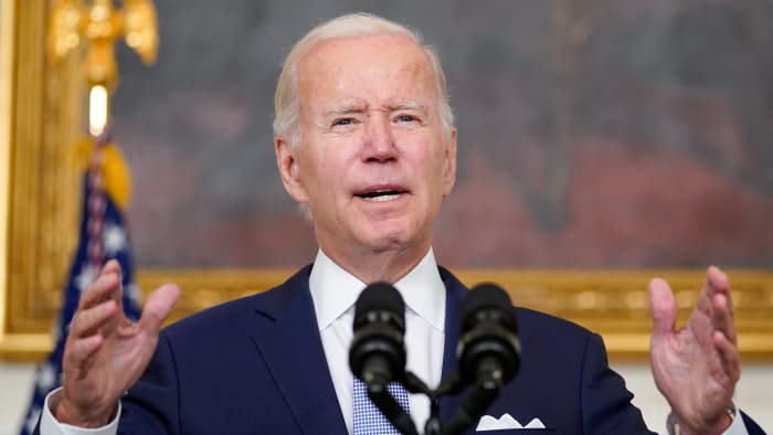 WATCH LIVE: President Biden discusses economy