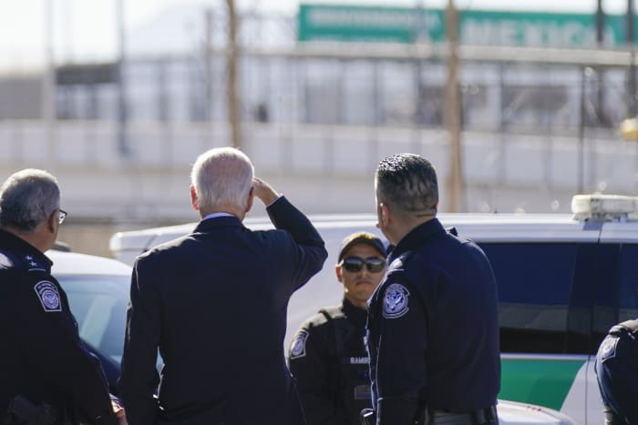 Texas Ranger pulls gun on driver who flipped him off 