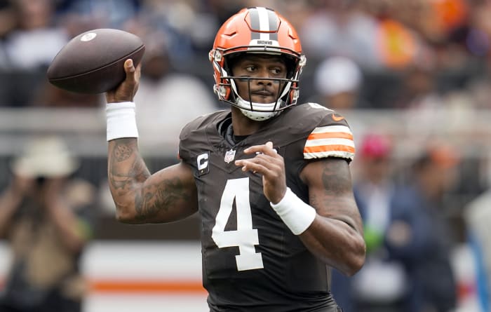 Deshaun Watson runs for TD, Browns bottle up Joe Burrow in 24-3 win over  Bengals in season opener