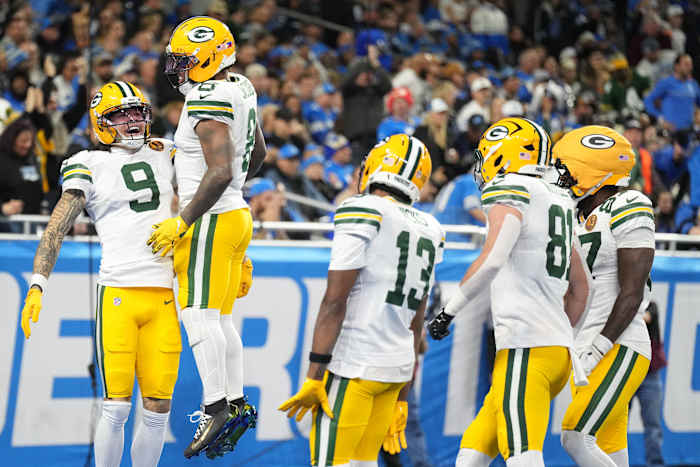 Big numbers, bigger frustrations as Packers complete season sweep over Detroit Lions on Thanksgiving