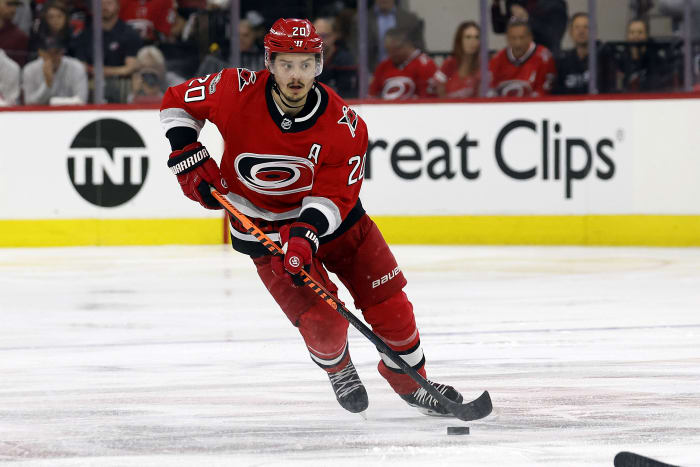 NHL: Svechnikov scores twice, Hurricanes beat Islanders 6-3 to open season