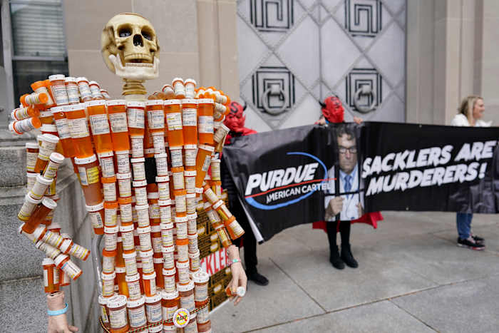 clickondetroit.com - Geoff Mulvihill - Judge to explain why he's approving Purdue Pharma settlement plan, which calls for $7B from Sacklers