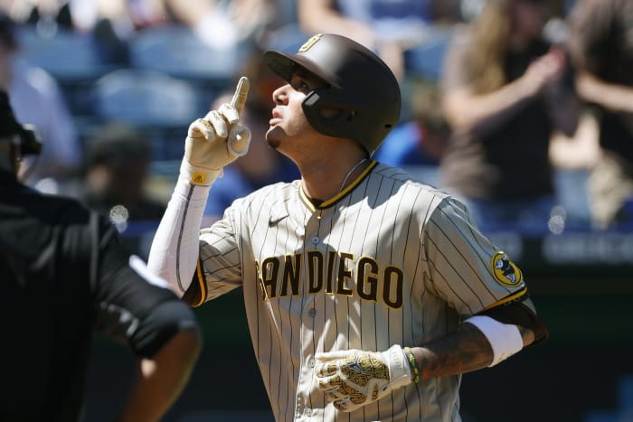 Homers from Jake Cronenworth and Manny Machado help lift Padres past  Dodgers in Game 2 of NLDS - The Boston Globe