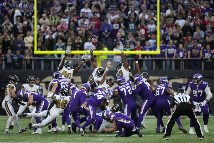 Bears lose Foles and game as Vikings triumph on Monday Night Football, NFL