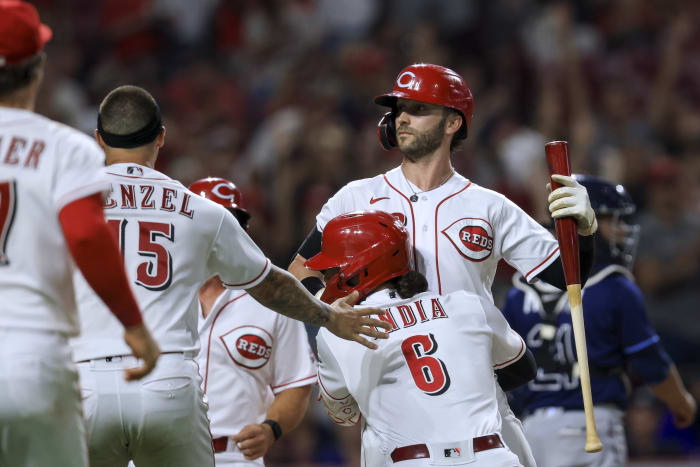 Votto homers in 7th straight game, Reds beat Mets 6-2 - The San