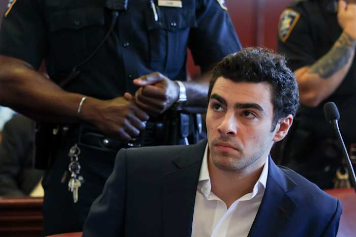 click2houston.com - Michael R. Sisak And Larry Neumeister - Luigi Mangione heads to court as he fights to block death penalty, murder charge and key evidence