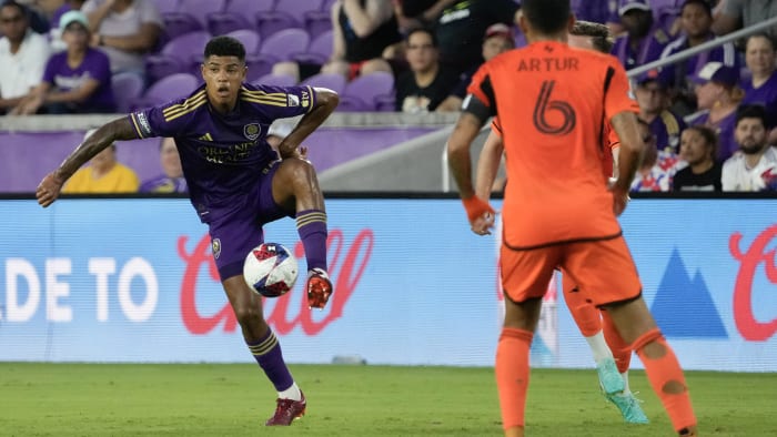 Orlando City scores late to drop Santos Laguna 32 Orlando City scores late to drop Santos Laguna 32