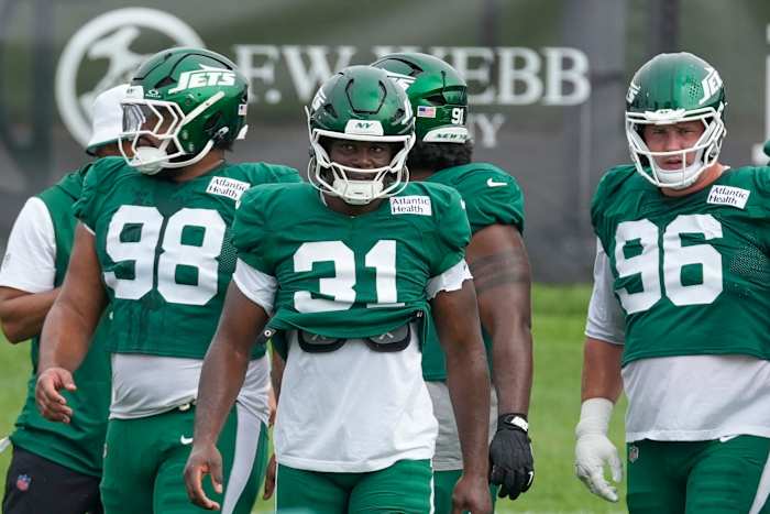 Buccaneers-Jets joint practice turns chippy, with a few fights and a helmet thrown