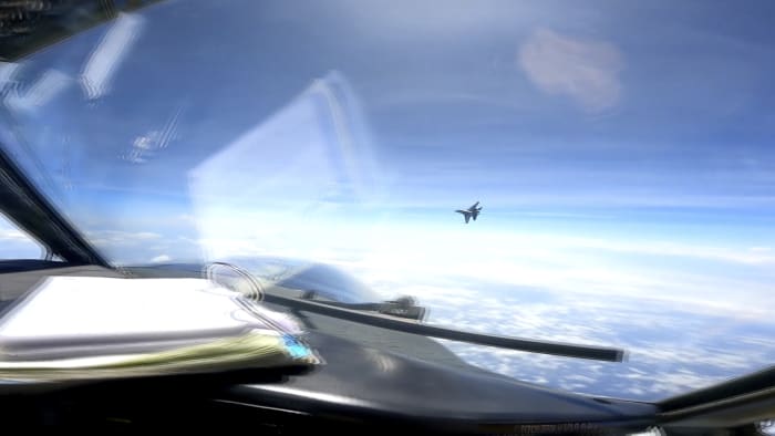 US military complains of unsafe, aggressive move by Chinese fighter jet