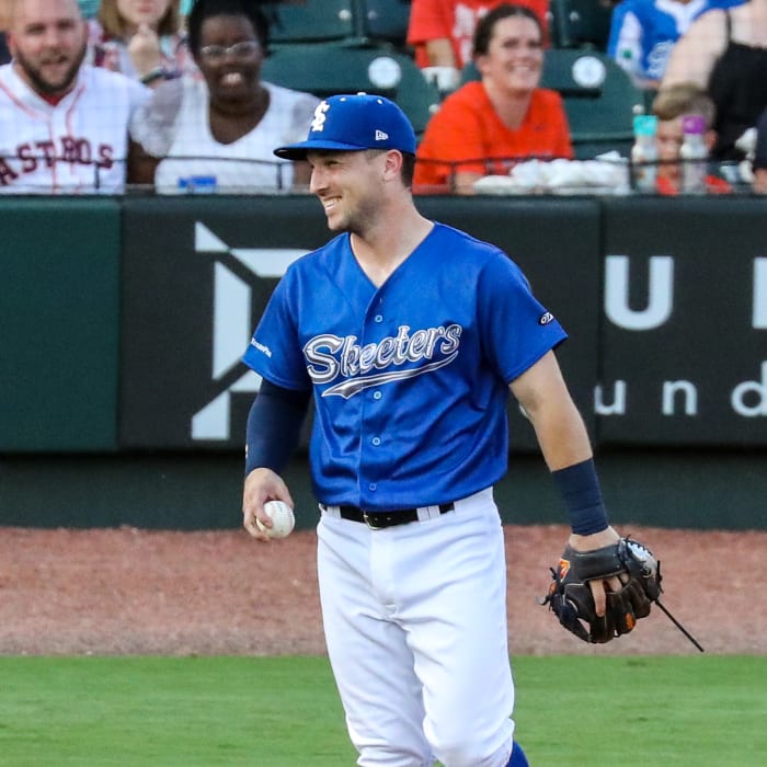 Astros' Alex Bregman, rehabbing from leg injuries, visits Round Rock