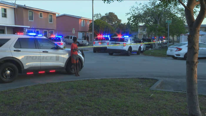 2 males hospitalized after shooting in Miami Gardens