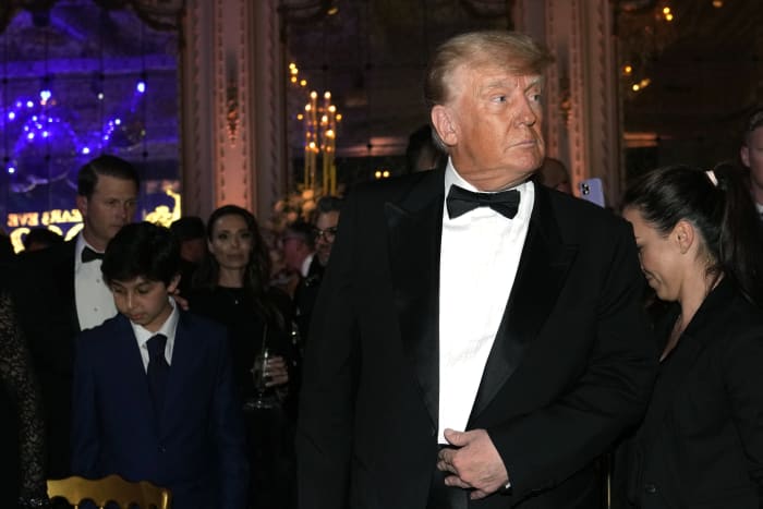 EXPLAINER: Comparing Trump, Biden, Pence classified papers