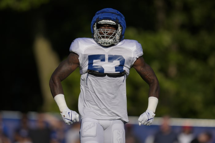 Shaquille Leonard's return from injury gives the Colts' defense a