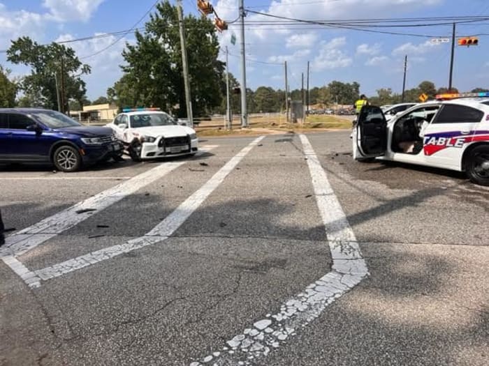 2 hospitalized including Harris County Precinct 4 deputy following