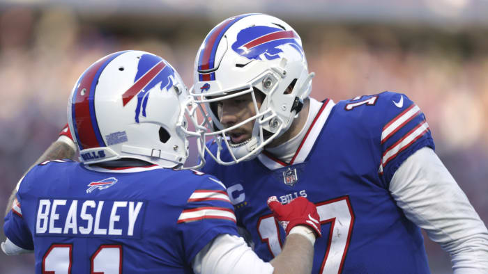 Bills improve to 10-3 with 26-15 win over sloppy Steelers