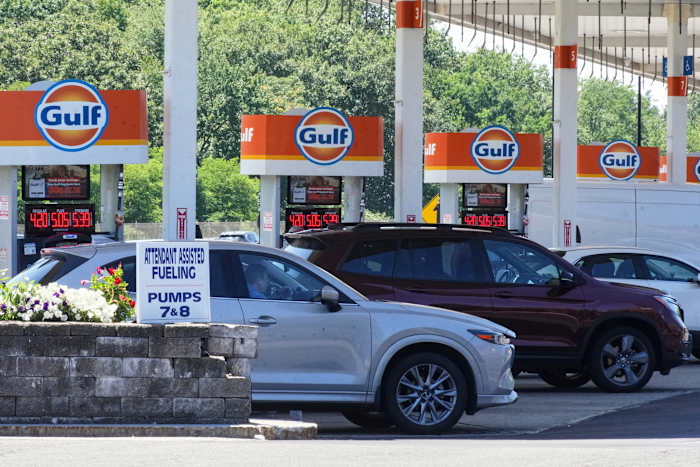 Image linked from the original feed: Americans' confidence in US economy falls as Iran conflict sends gas prices higher