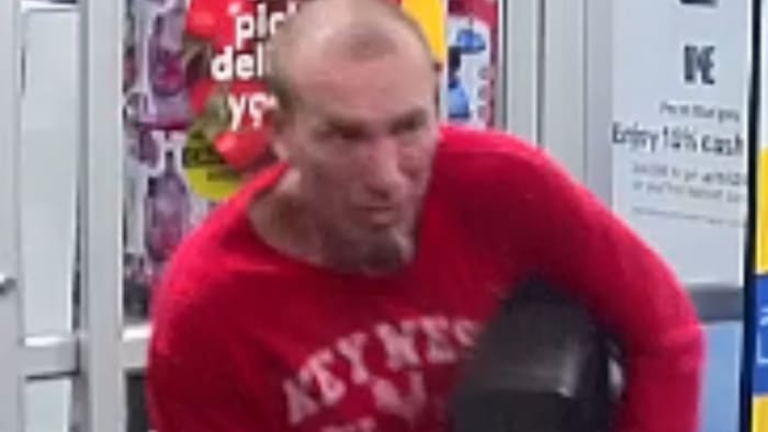 Florida man checks out of Walmart with cash register, deputies say