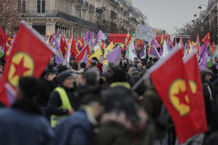 Emily in Paris: Parisians face influx of Netflix hero's fans