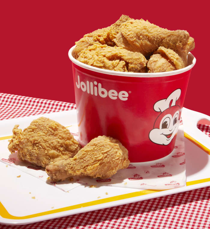 Jollibee opening first Michigan restaurant in Sterling Heights