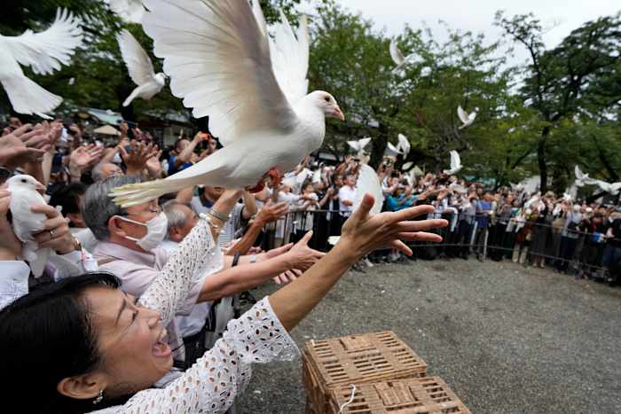 Photo: Clickorlando Japan Defense Minister Shinjiro Koizumi Visits Yasukuni Shrine