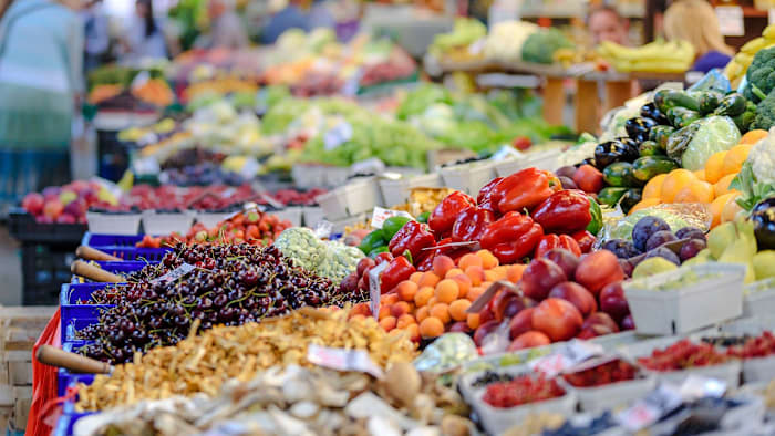 Eat well on a budget with grocery-shopping tips from a registered dietician Eat well on a budget with grocery-shopping tips from a registered dietician