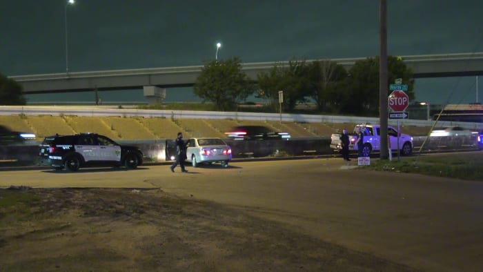 Man shot to death by unknown driver in pick-up truck on North Fwy – KPRC Click2Houston