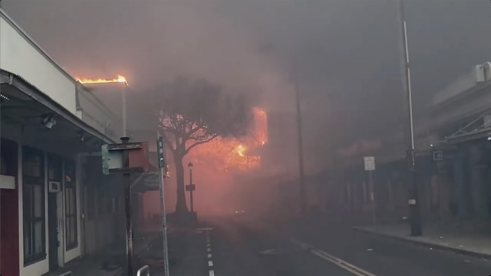 Wildfire devastates Hawaii's historic Lahaina Town, a former capital of the kingdom