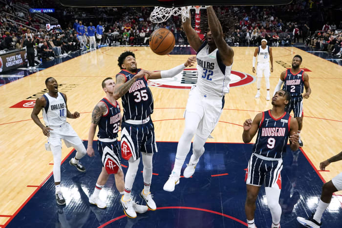 Hardaway leads Mavericks to 130-106 win over Rockets