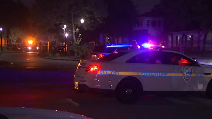 Shooter who killed tow truck driver during vehicle repossession at Jacksonville apartment complex still on the run: JSO