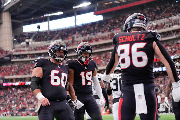 Texans’ injuries mounting: Dalton Schultz ruled out with calf injury
