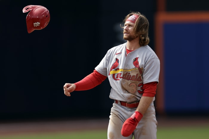 Cardinals manager questions O'Neill's effort in key play