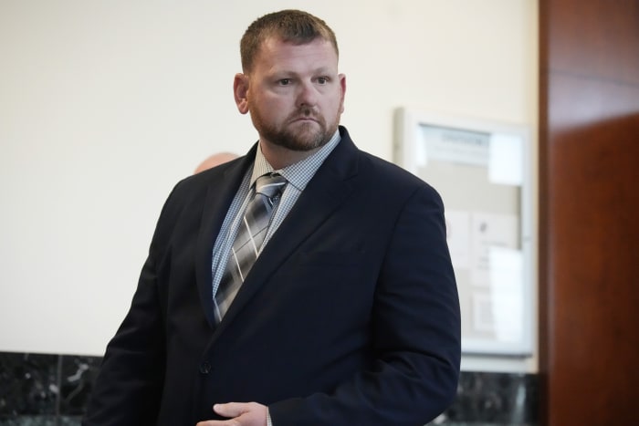 1 of 2 Colorado officers convicted in death of Elijah McClain after police stop, ketamine injection - Vimarsana News
